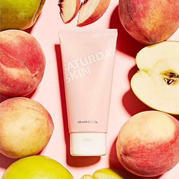 Saturday Skin Peach and Apple Cleanser - Picture 1 of 8